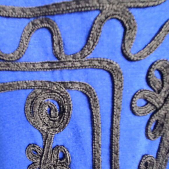 Catherine's Women’s Plus SZ 3X Blue Tunic Top Long Sleeve Black Embroidery - Picture 5 of 7